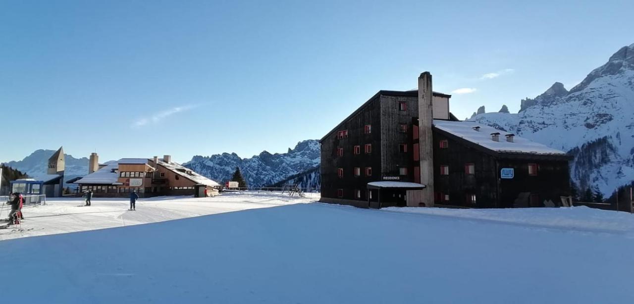 Casa Lola Lägenhet Falcade Exteriör bild