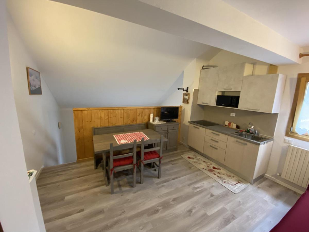 Casa Lola Lägenhet Falcade Exteriör bild